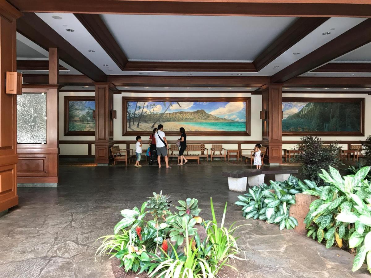 Waikiki Banyan Apartment Honolulu Exterior photo